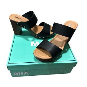NEW! Mia Heeled Sandals